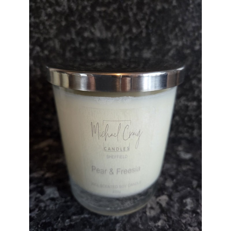 Pear & Freesia 220g Candle